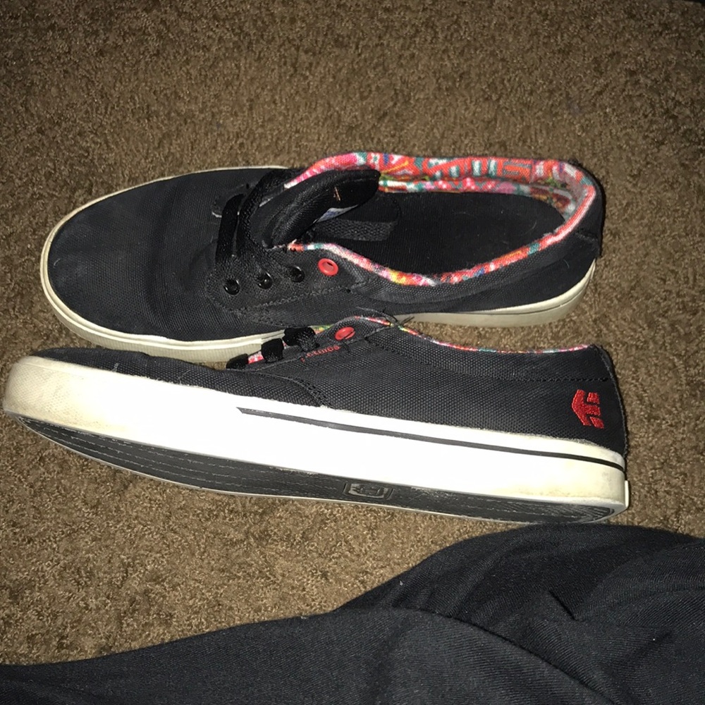 Etnies shoes